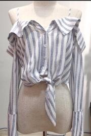 Light-stripe Shoulder Blouse
