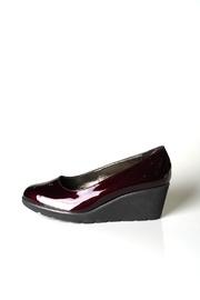  Burgundy Wedge