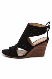  Vegan Hooded Wedge