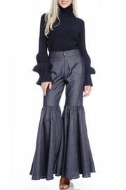  Ruffle Knee Trousers