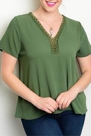  Plus-sized Green Top