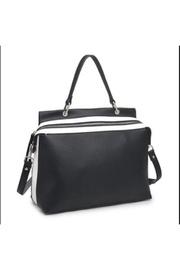  Hollyn Hobo