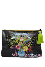  Beautiful Accessory Pouch