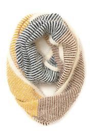  Fuzzy Eyelash Scarf