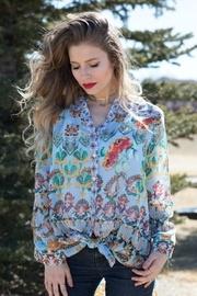  Floral Button-up Blouse