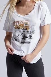  Hippies Welcome Tee