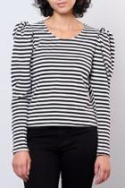  Puff Shoulder Top
