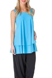  Sleeveless Layered Tunic