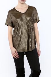  Ribbed Metallic Tee
