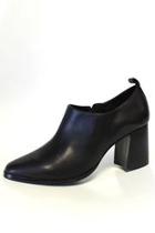  Heeled Dress Shoe