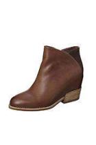  762 Ankle Bootie