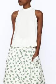  Sleeveless Tulip Top