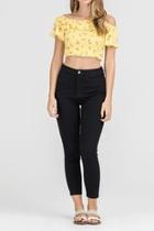  Yellow Floral Crop