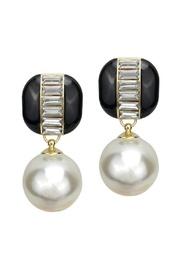  Drop Pearl Earring