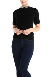  Pearl Collar Sweater