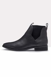  Maxine Chelsea Boots