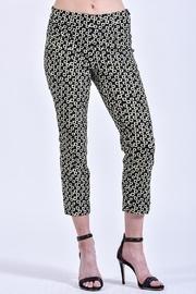  Patterned Crop Pants