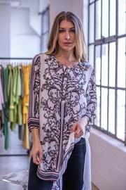  Scroll Henley Tunic