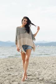  Lightweight Knit Poncho
