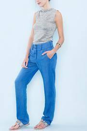  Sleeveles Golf Top