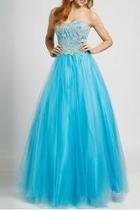  Strapless Ball Gown
