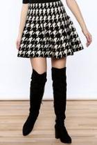  Houndstooth Large Print Skirt