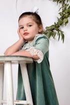  Green-velvet Pleat-dress & Ivory-lace