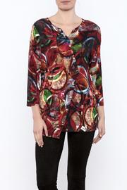  Circle Print Snap Top