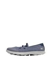  Go Step Pose Sneakers