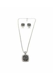  Grenoble Necklace Set