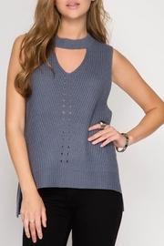  Choker Sleeveless Sweater