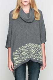  Rosamund Poncho