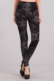  Monochrome Leaves Legging