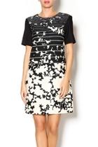 Short-sleeve Printed Dress