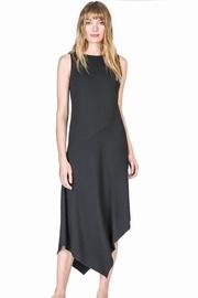  Sleeveless Seamed Dress