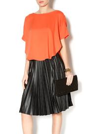  Circle Hem Shirt