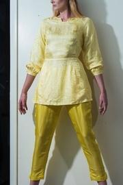  Puff Sleeves Blouse