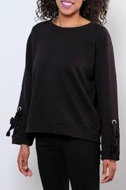 Grommet Tie-sleeve Sweatshirt