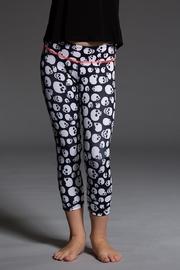  Skull Capri