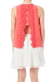  Sariah Shell Top