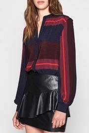  Ishana Top