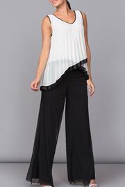 Two-tone Pleated Tunic