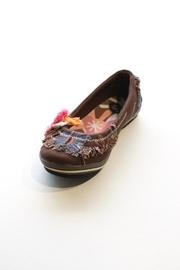 Distressed Canvas Flats