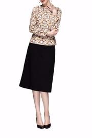  Modest Print Top