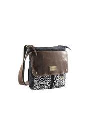 Cross Body Traveller