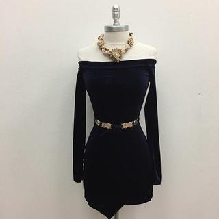  Long Sleeve Black Dress