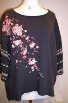  Noriko Embroidered Sweatshirt