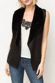  Reverse Collar Fur Vest