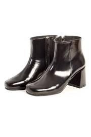  Cosmos Black Boots
