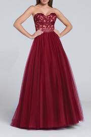  Strapless Tulle Ballgown
